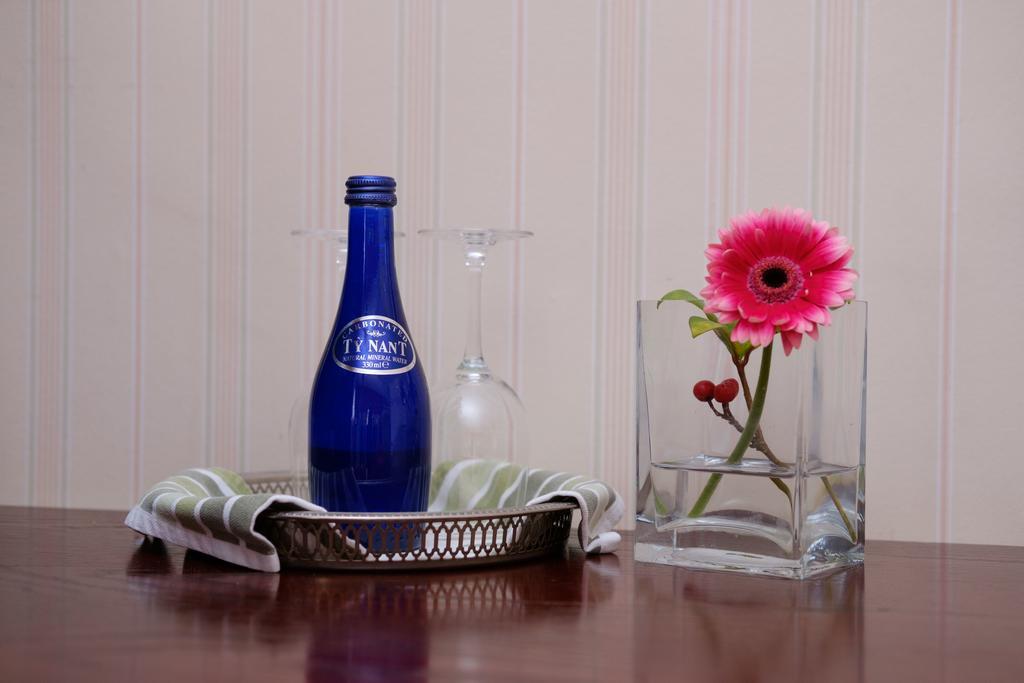 The Great House Hotel Bridgend  Esterno foto