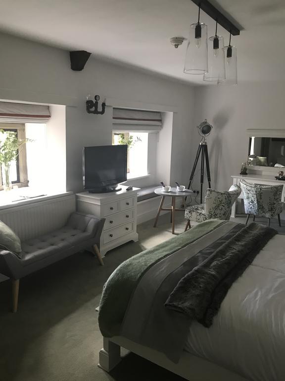 The Great House Hotel Bridgend  Esterno foto